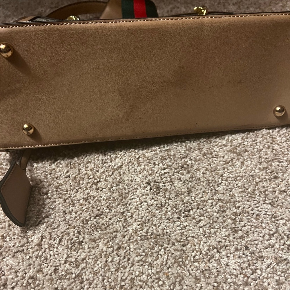 Gucci purse - Picture 4 of 5